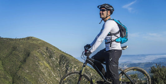 Equipamiento Esencial para Ciclistas: Qué No Puede Faltar en tu Mochila - Tienda Maleta Viajera Perú