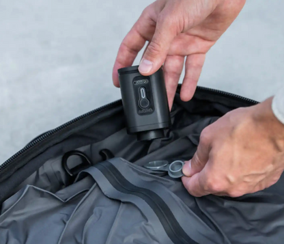 Aspiradora de aire portátil recargable con linterna (Negro) - AIRBAG