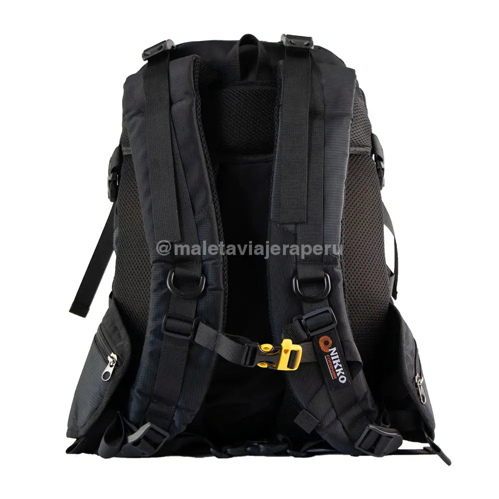 Mochila Lifestyle 30Lt Nikko Equipment (Negro) Backpacks